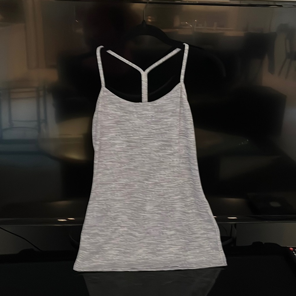 Lululemon women’s Y back tank top